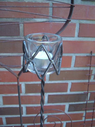 Teelichthalter gezackt Gartenstecker Windlicht Gartenfackel aus Metall mit Glas